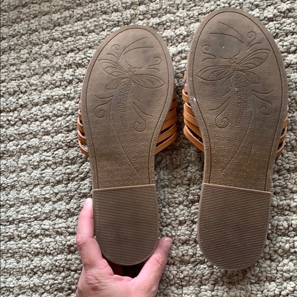 NWT Rampage Brown Sandals Size 6.5 - Picture 2 of 2